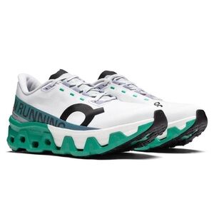 Women’s On Cloudmonster Hyper Sneakers